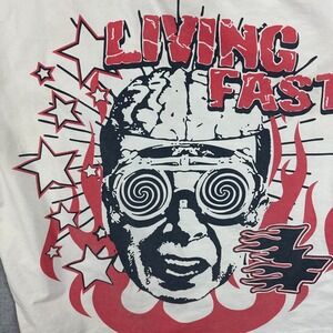 Living Fast Graphic Tee Cream Streetwear Boxy Fit Short Sleeve Shirt Mens XL